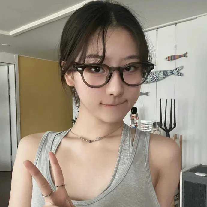 左撇子女孩